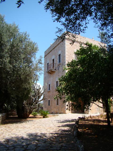 PYRGOS KAPETANAKOU